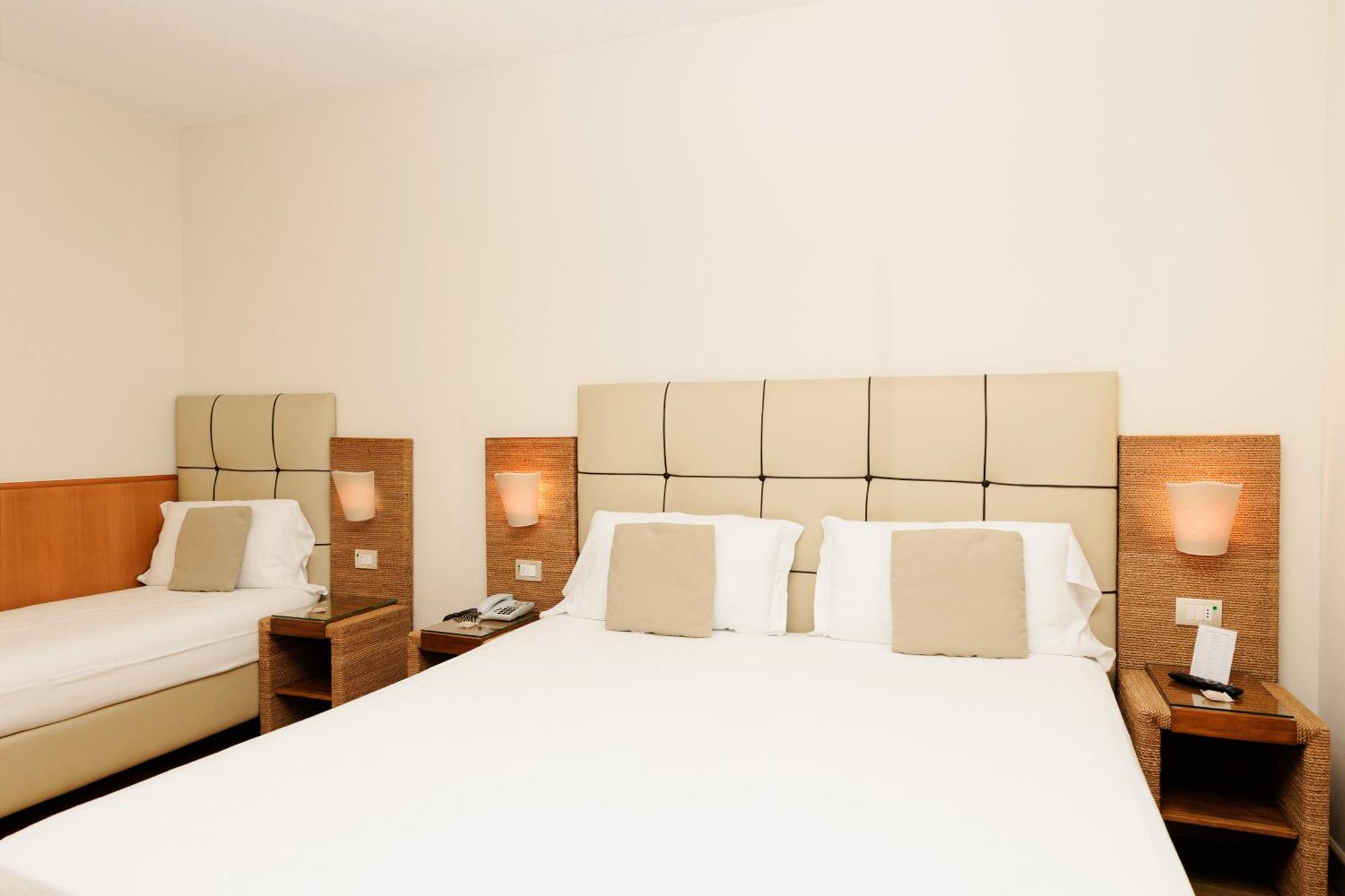 Hotel Arena Сирмионе Экстерьер фото