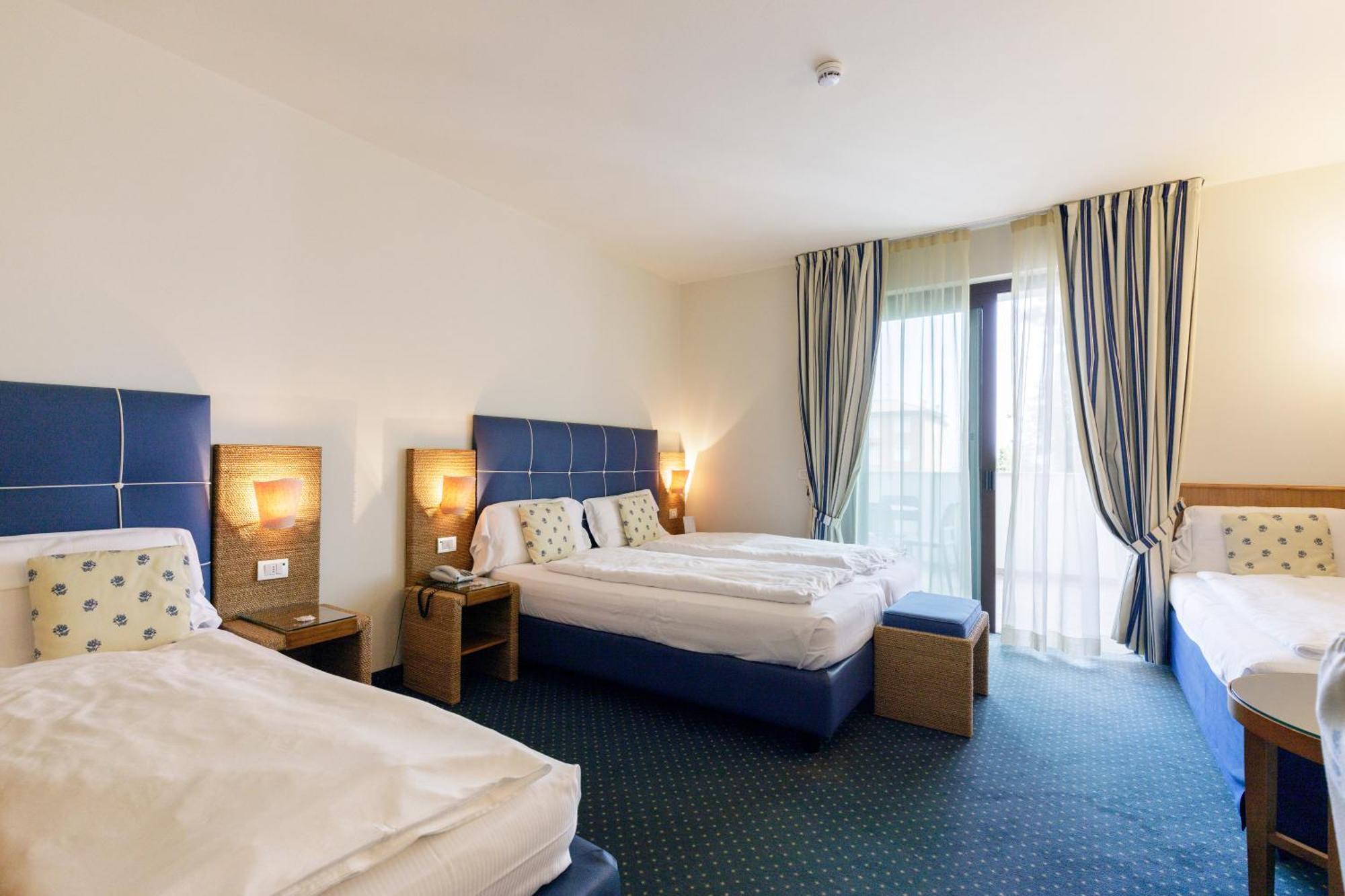 Hotel Arena Сирмионе Экстерьер фото