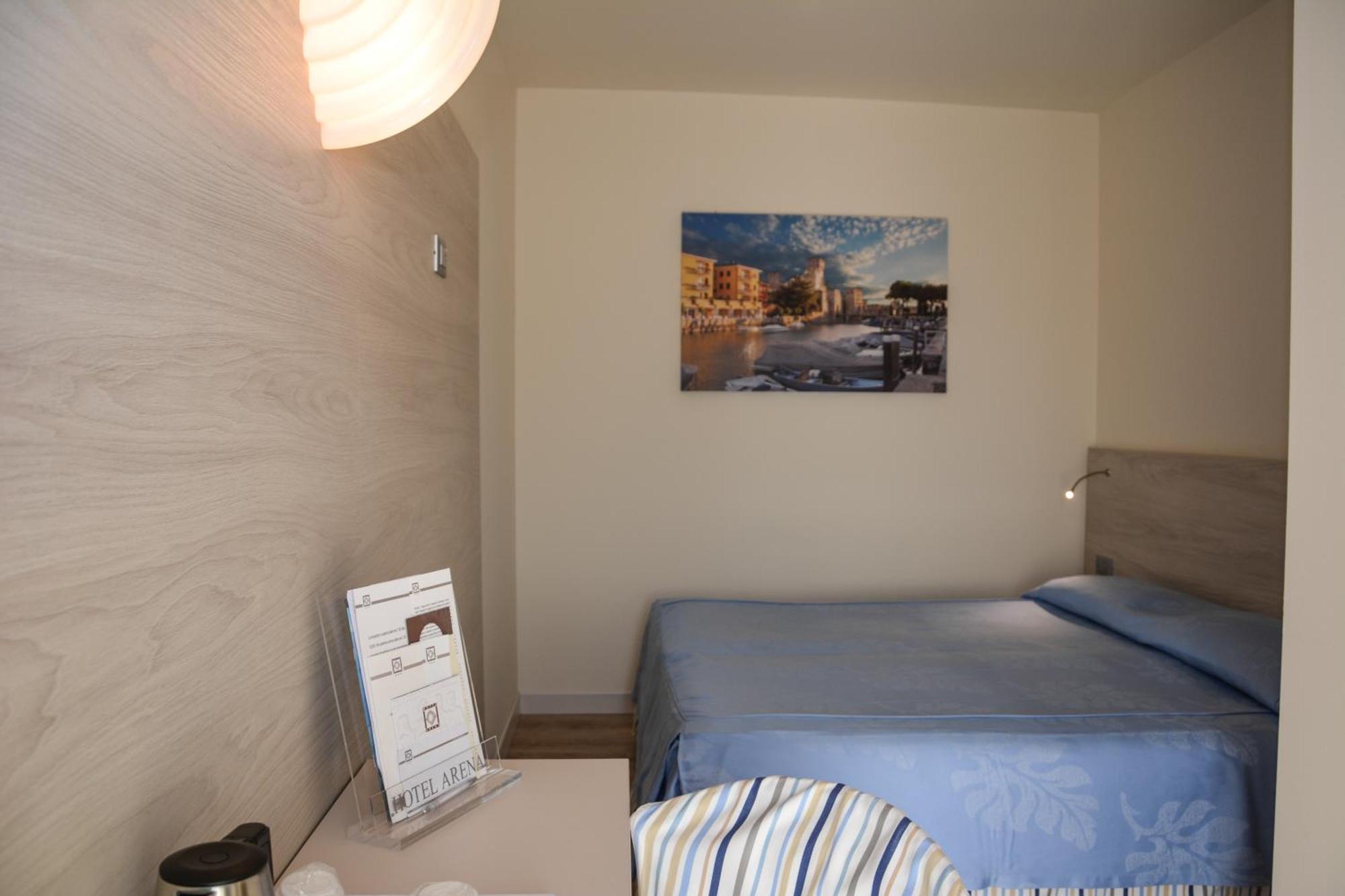 Hotel Arena Сирмионе Экстерьер фото