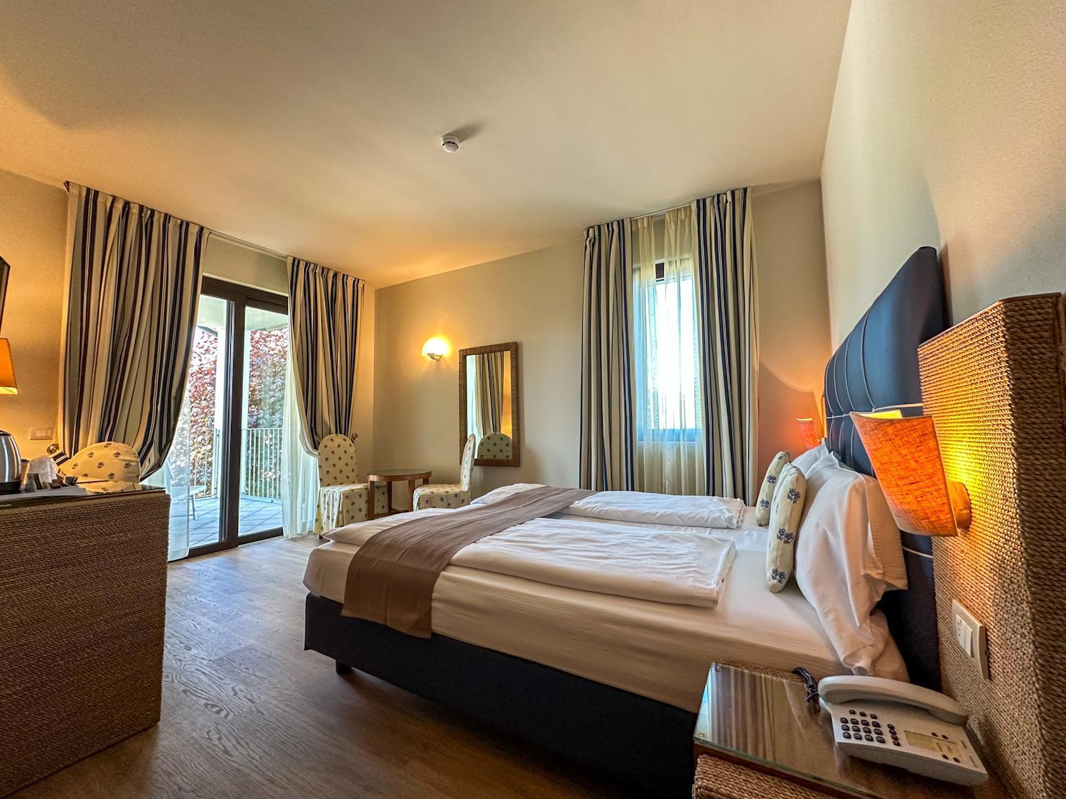 Hotel Arena Сирмионе Экстерьер фото
